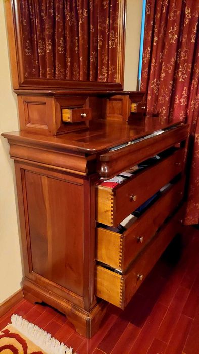 Toucador em Madeira de Cerejeira Maciça