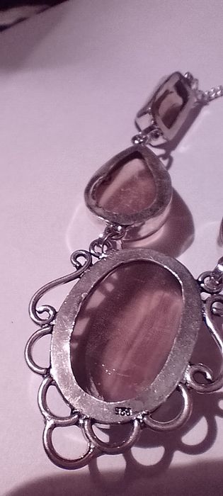 Подарункові шийні прикраси