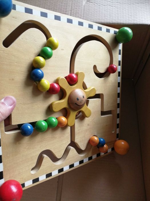 Brinquedo didático em madeira