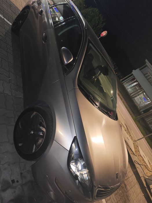 Peugeot 308 vendo ou troco
