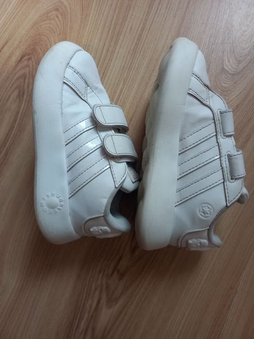 Sprzedam buty dla dziewczynki