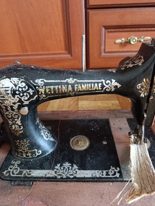 Продаю швейную машинку WETTINA FAMILIAE