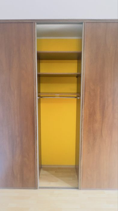Duża szafa przesuwna z lustrem 295 cm x 250 cm  Komandor