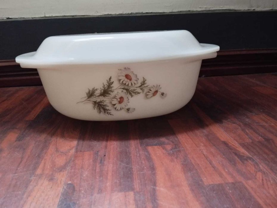 Pirex - terrinas, jarro, travessas, saladeiras, etc - A estrear