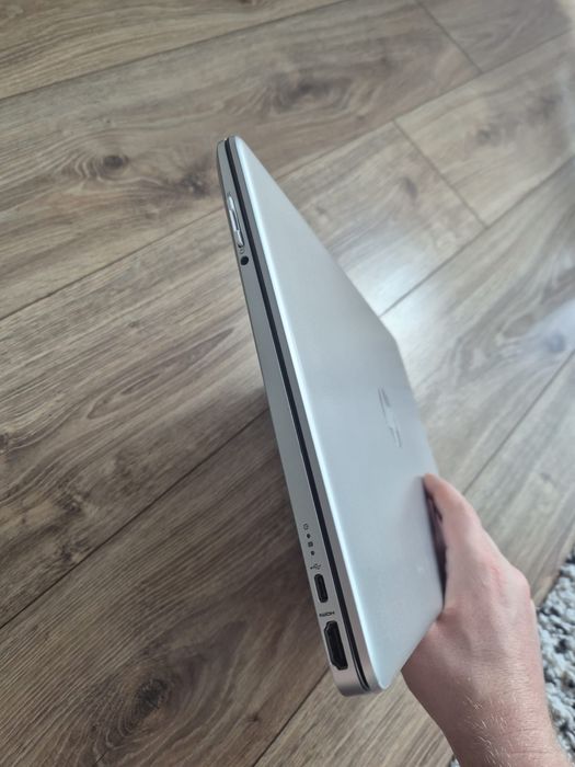 Wydajny laptop HP 15 i7 256GB 8GB RAM WINDOWS 11