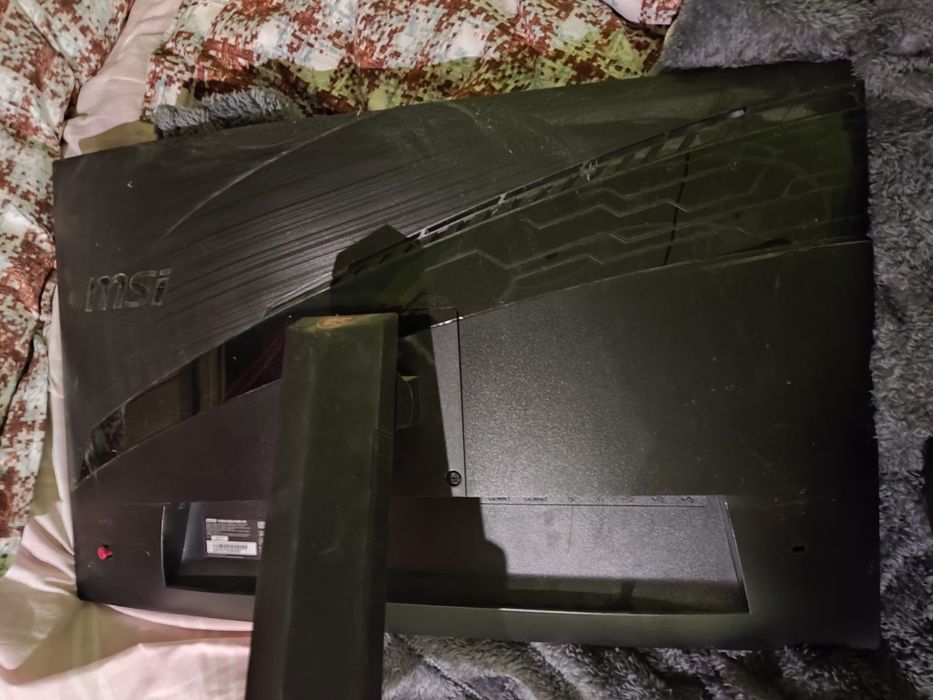 Монитор под Ёлку msi optix mag271cqr в отличном состоянии