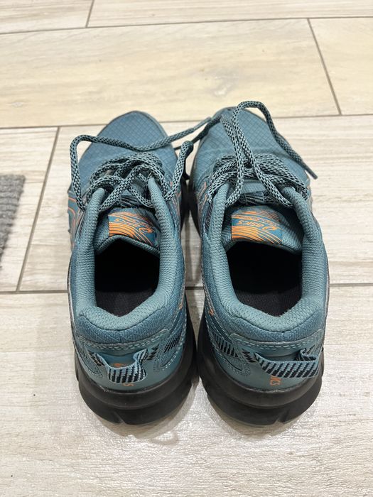 Трейлові кросівки Asics 23 см