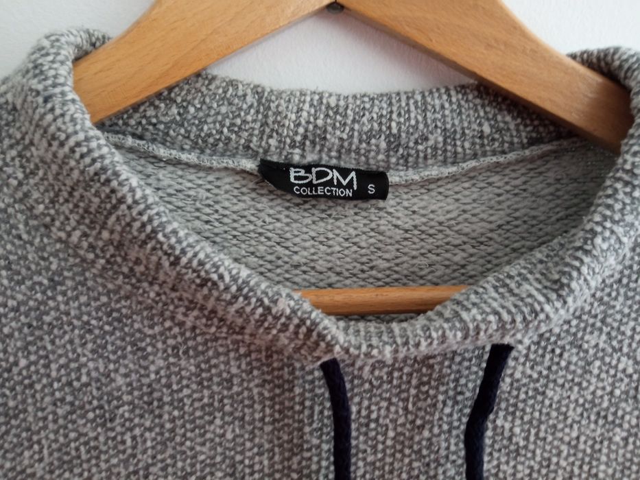 Szara bluza ze ściągaczem, 2 kieszenie, rozmiar S