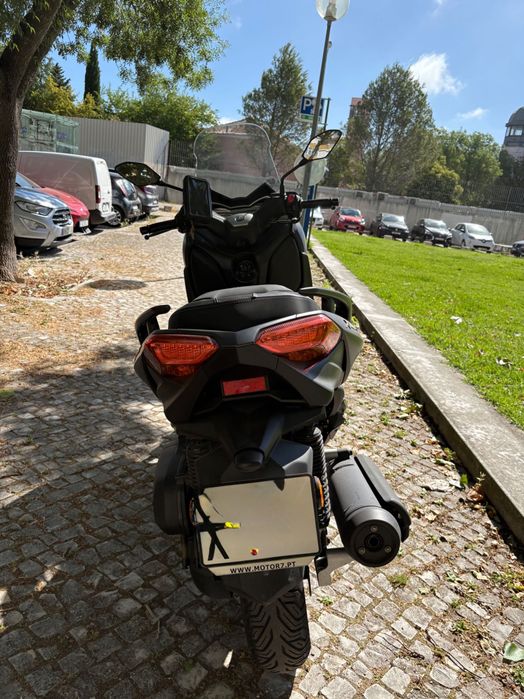 X-Max 125 de 2019 em perfeito estado