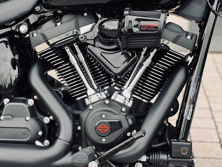Harley-Davidson Softail Low Rider S Model 2026. Silnik 117 cali z kontrolą trakcji