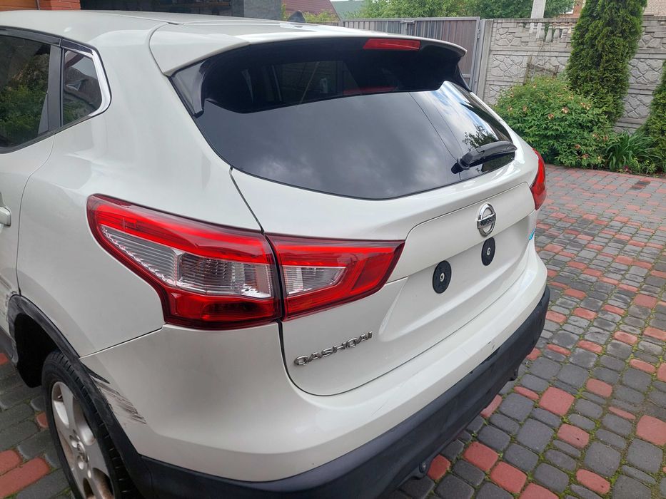 бампер салон фонарі  двери четверт кришка  nissan qashqai j11 разборка