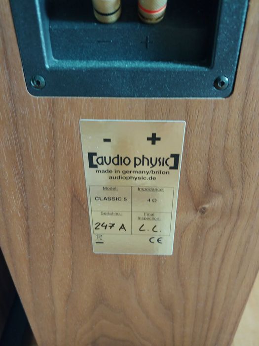 Kolumny podłogowe Audio Physic Classic 5 z certyfikatem kontroli jakości. Parowane.