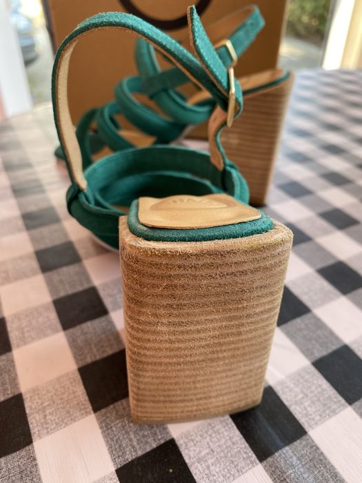 Sandalias DYSF novas