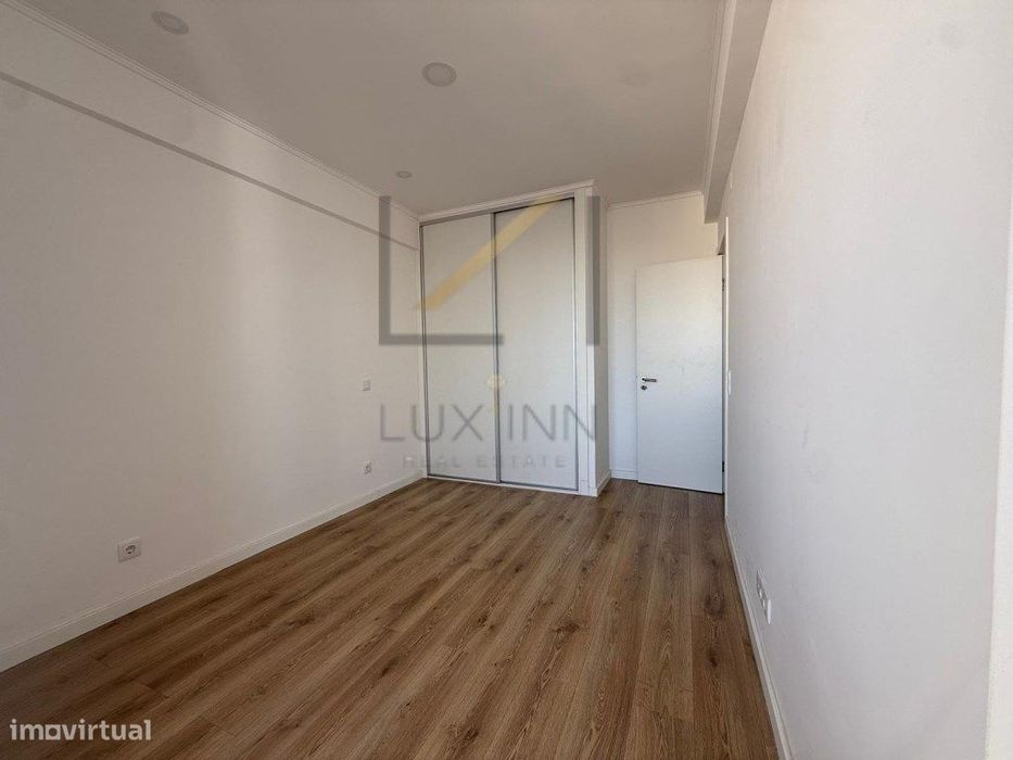 Apartamento T1 Recuperado Paço De Arcos Oeiras