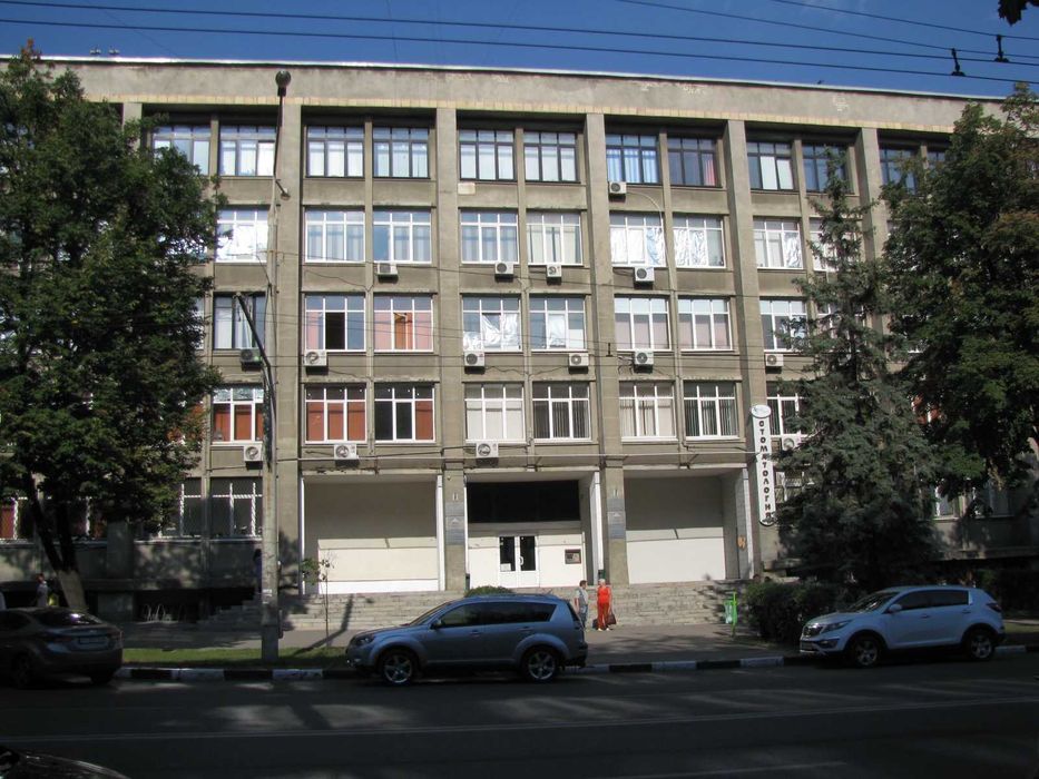 Сдам 40м.кв. под  инт. магазин, склад пр-т Науки 56.