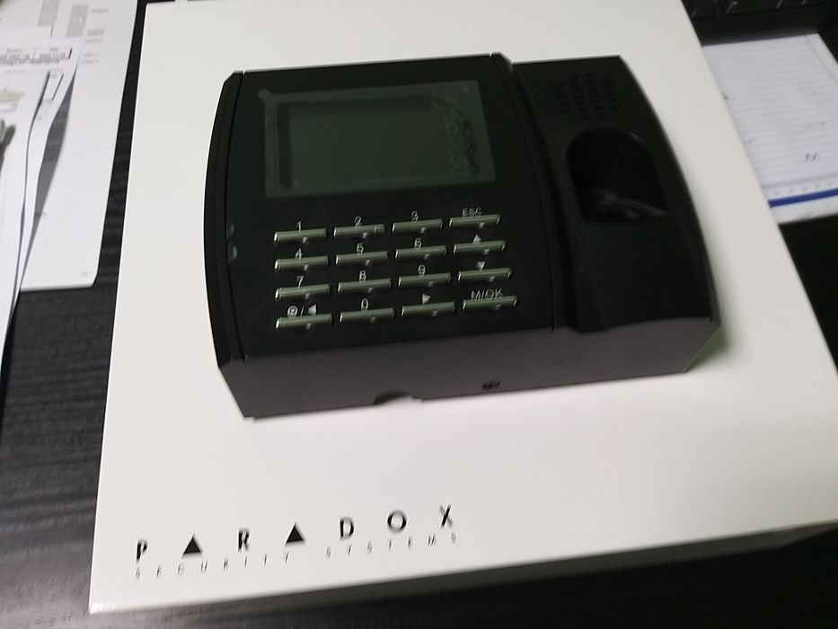 Paradox segurity sysremy