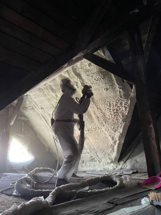 Ocieplenie dachu pianką Docieplenia Izolacja poddasza cały ŚLĄSK