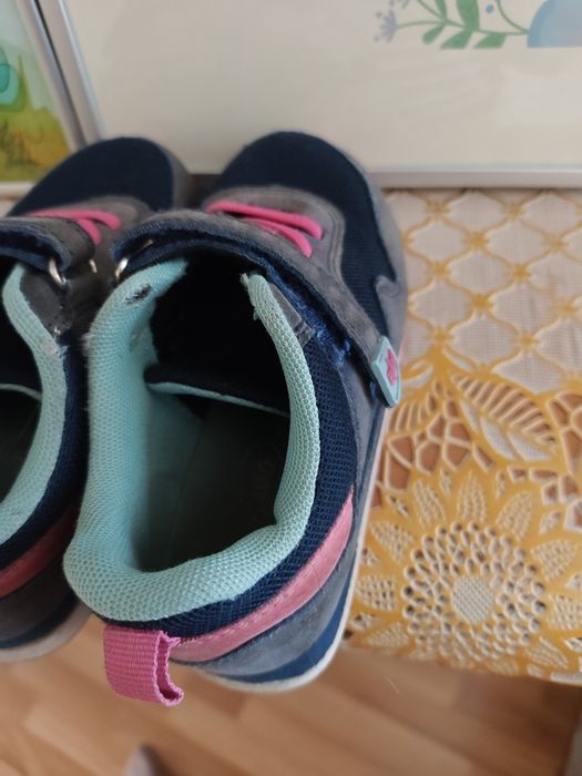 Sprzedam buty rozmiar 28