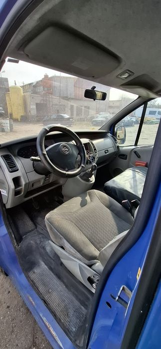 Opel Vivaro Renault Trafic diesel 9 osobowy hak zarejestrowany