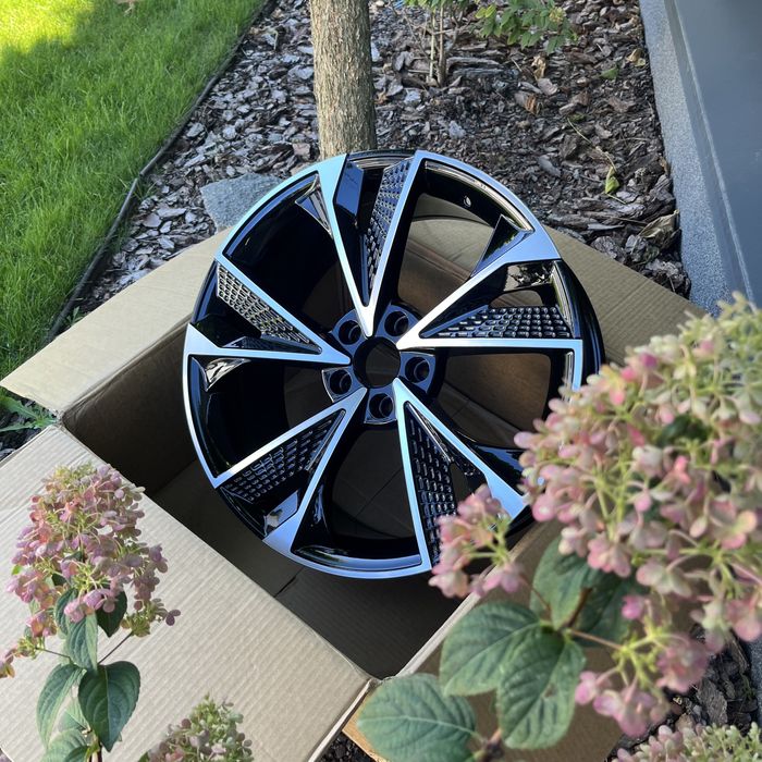 Диски Audi R18 R19 5/112 Ауді A3 A4 A5 A6 C7 C8 A7 A8 Q3 Q4 Q5 e-tron