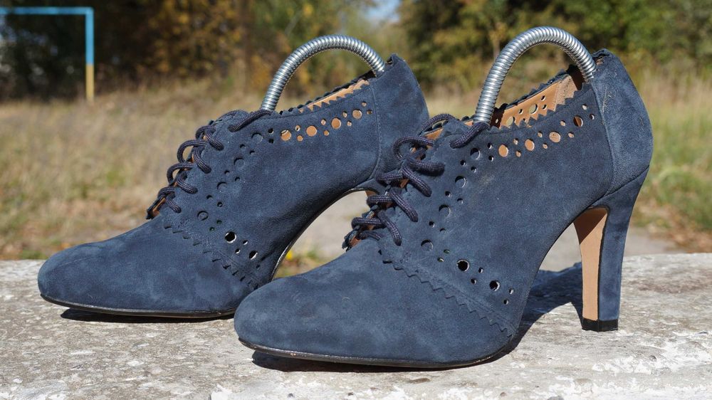 Замшеві черевики, ботінки Clarks softwear