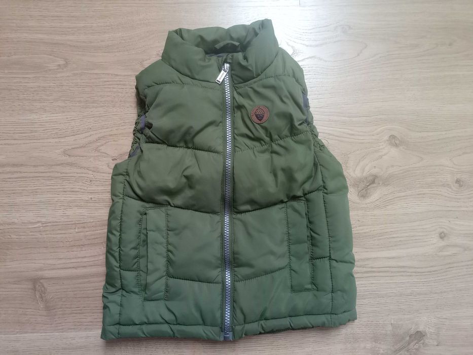 bezrękawnik grubszy oliwkowy Reserved rozm.104 - stan bardzo dobry