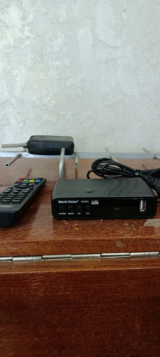 Набор цифровой тюнер Т2 World Vision T625D2 + антена