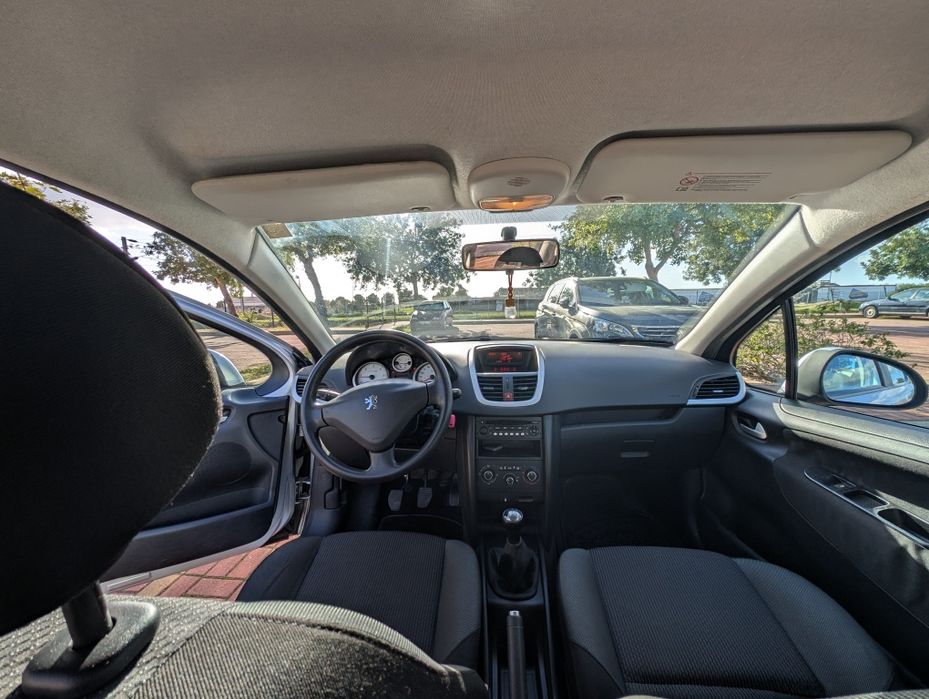 Peugeot 207 1.6hdi 99g