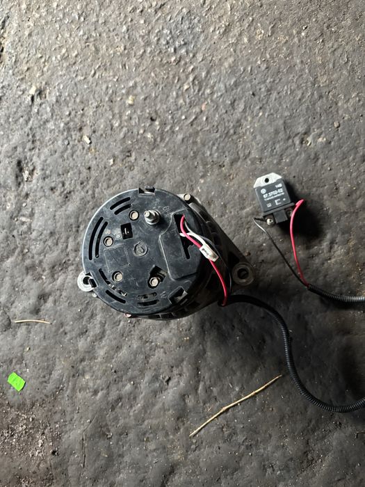 Продам генератор ваз 2110,приора