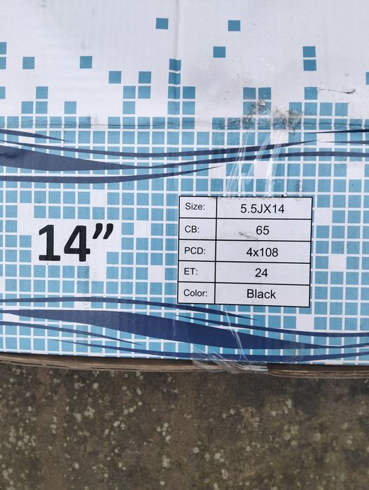 Продам диски на автомобіль.