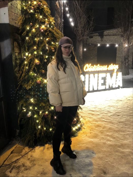 Жіноча зимова куртка