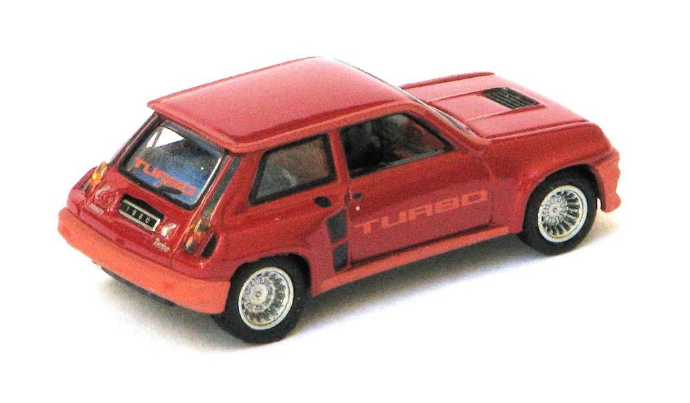 Renault 5 TL e Turbo 1/87 Universal Hobbies c/ caixa