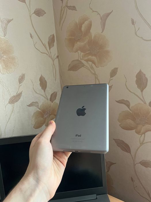 Apple Ipad mini 2 16GB на запчастини або розблокування