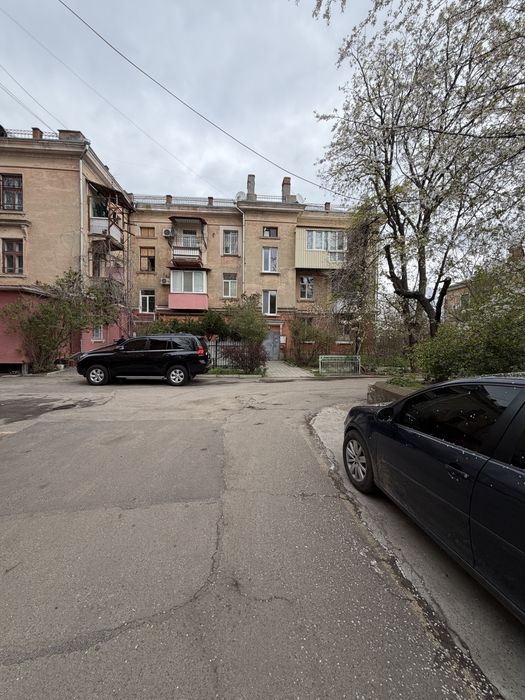 Продаю видовую 2-ку ул Набережная