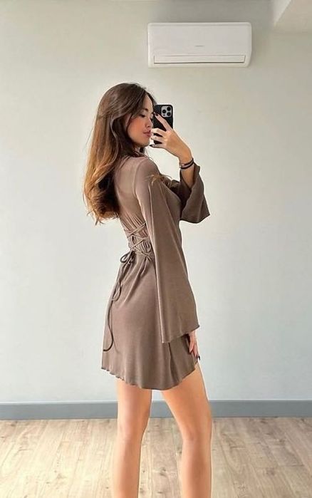 Шоколадна сукня в рубчик