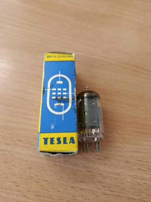 Lampa elektronowa ef 86 Tesla
