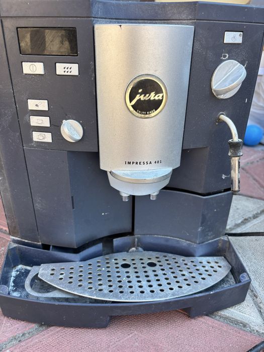 Продам кавову машинуку  Jura Impressa 401