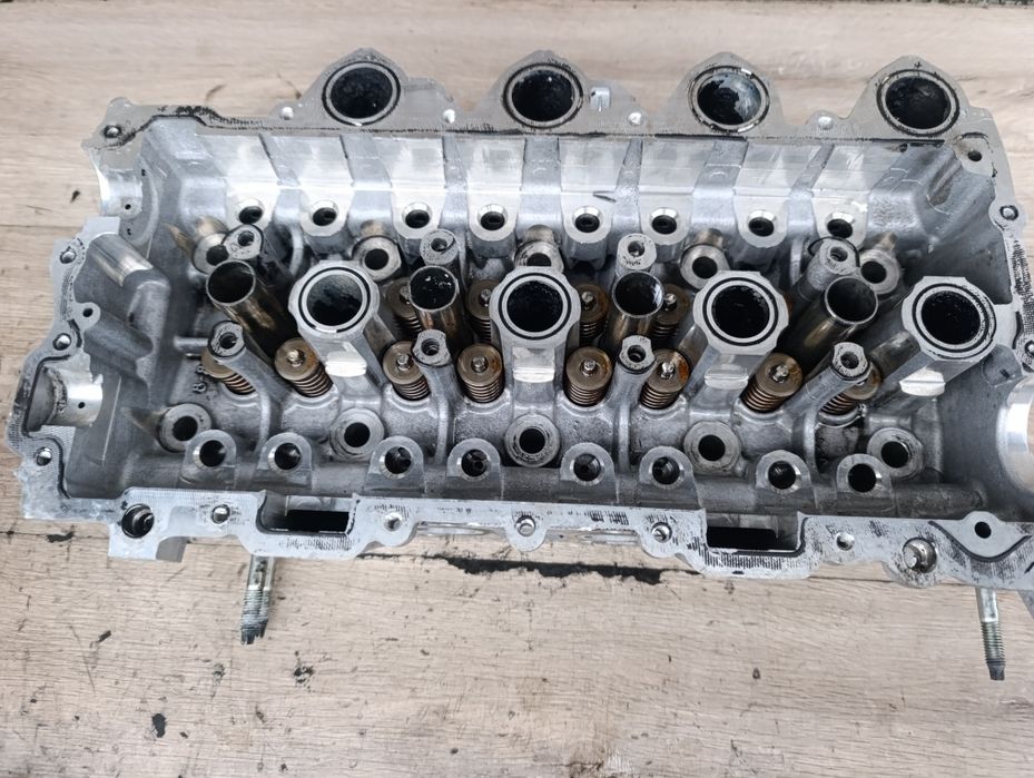 Гбц головка 1.6 Hdi Citroen c4 Peugeot 207 Ford Focus Volvo mazda 3