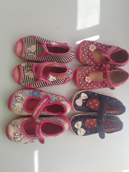 Buty do żłobka kapcie 29zl całość