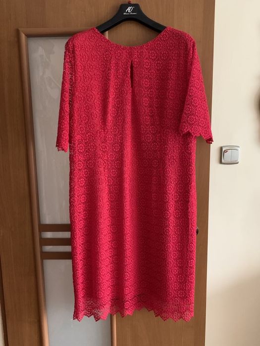 Sukienka idealna na imprezę