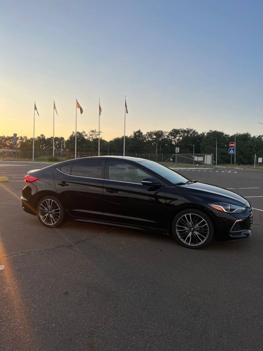 Hyundai Elantra Sport 2017 | 1.6 Turbo | 201 л.с. |