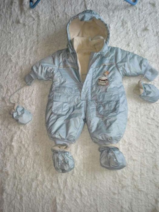 Kombinezon dla niemowlaka rozm.74