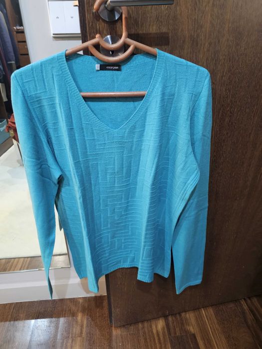 Camisola decote em bico