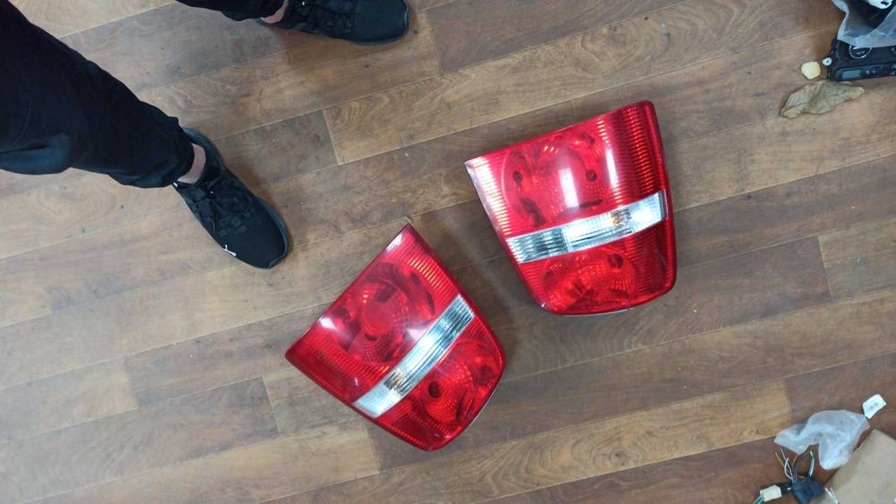 Стопи тоуран 2004-2007р.тоуран задние стопы б у оригинал Фонарь тоуран