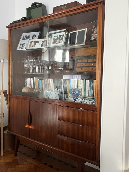 louceiro / vitrine anos 60 estilo Mid Century  Modern
