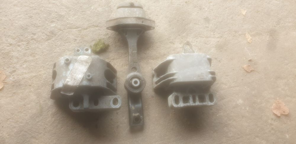 Poduszka łapa silnika leon golf bora toledo octavia