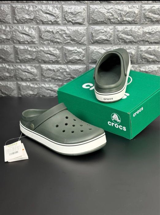 Мужские шлепанцы crocs/удобные кроксы/кроксы много размеров crocs хаки
