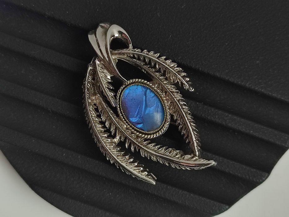 Винтажная брошь.