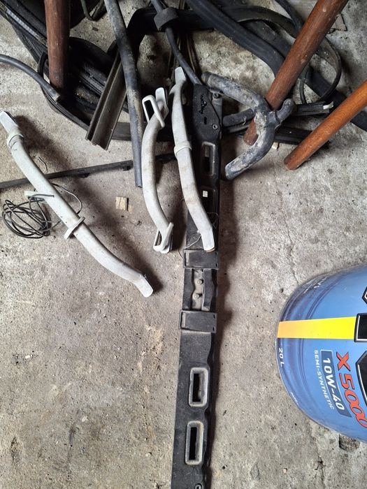 Дрібниці 124 мерседес ущільнювач