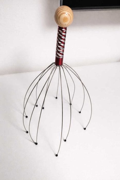 Masażer do włosów i skóry głowy